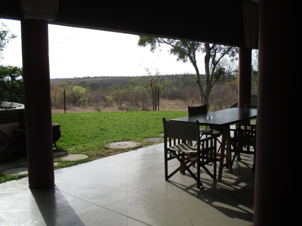 Tingala Lodge - Bed In The Bush ファラボルワ エクステリア 写真