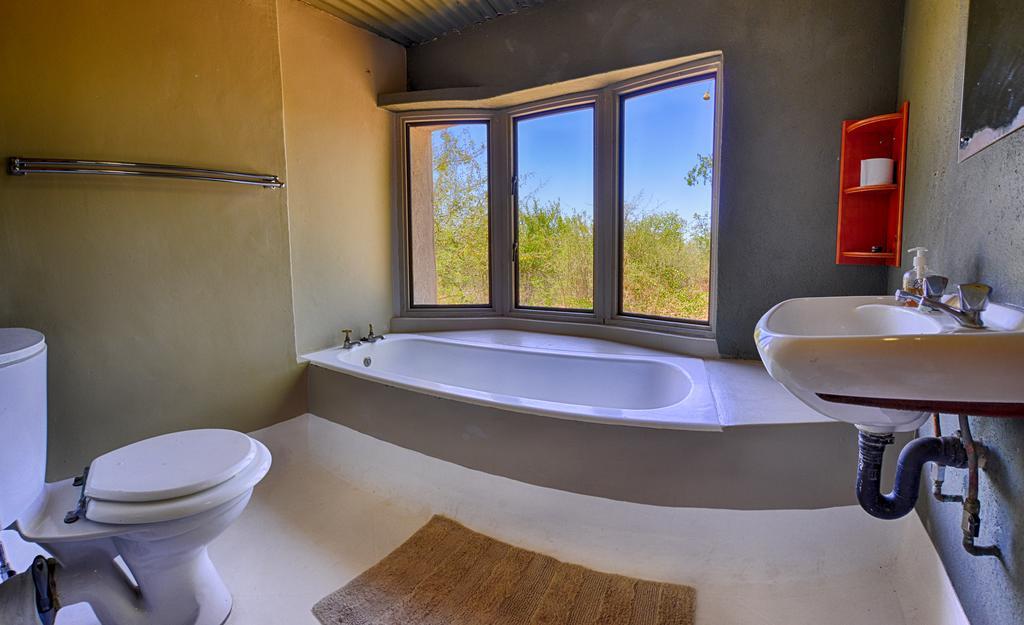 Tingala Lodge - Bed In The Bush ファラボルワ 部屋 写真