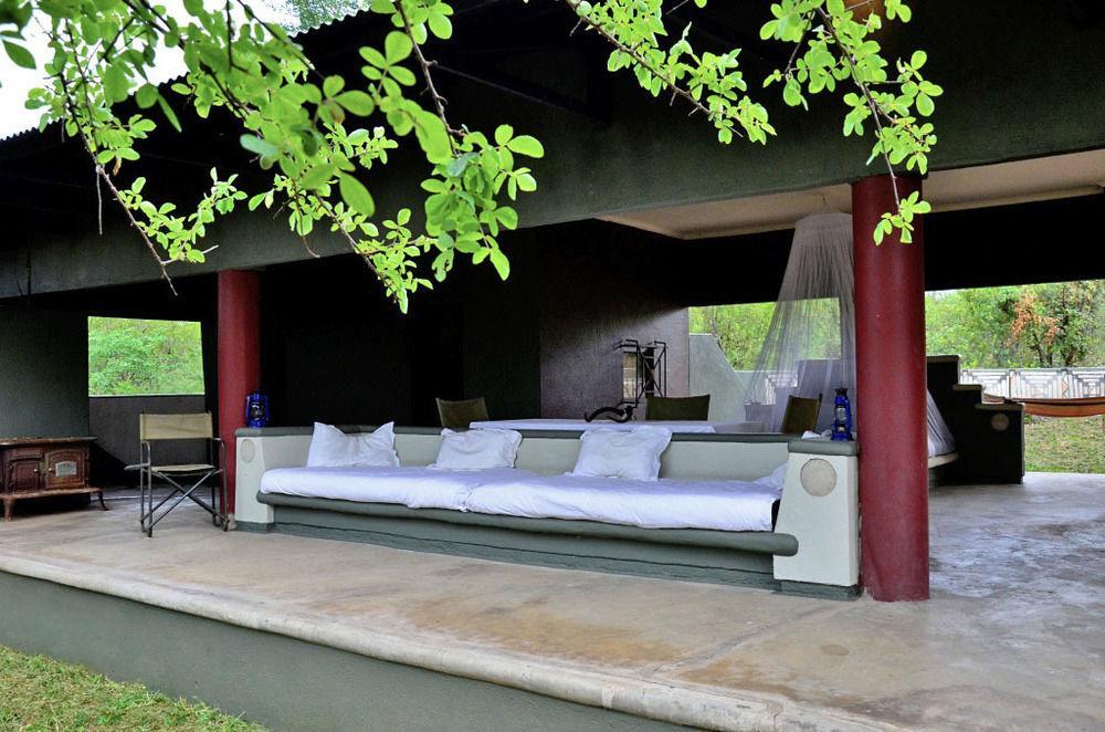 Tingala Lodge - Bed In The Bush ファラボルワ エクステリア 写真