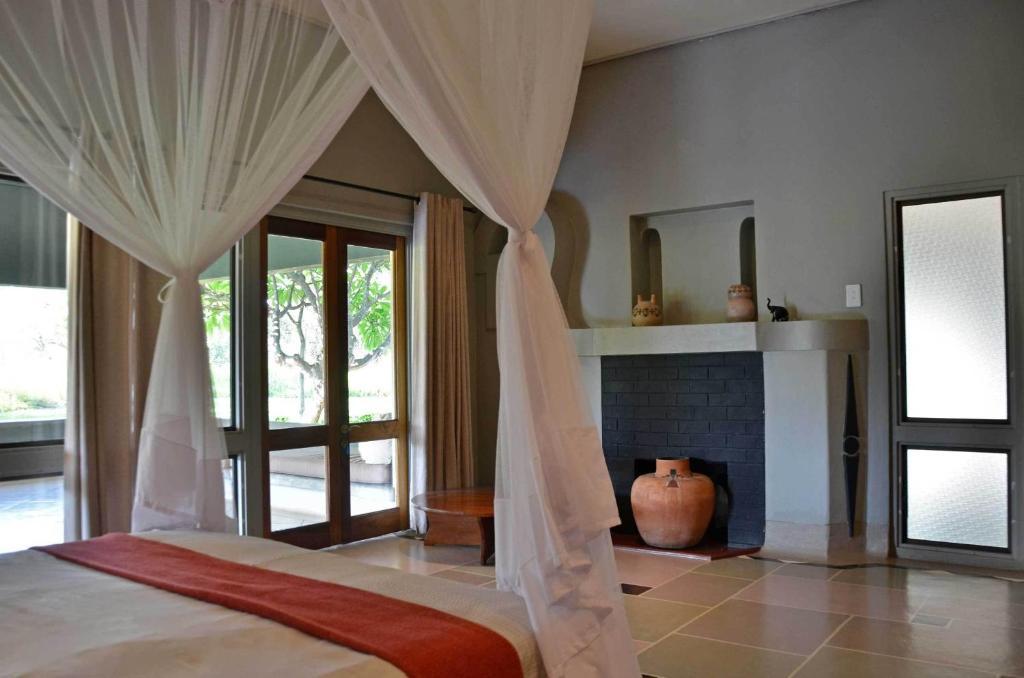Tingala Lodge - Bed In The Bush ファラボルワ 部屋 写真