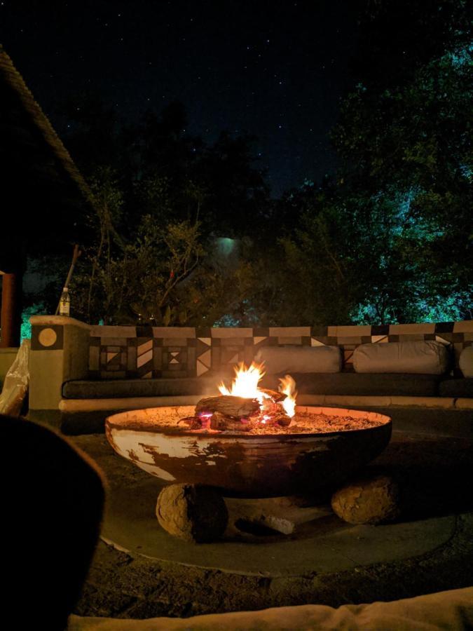 Tingala Lodge - Bed In The Bush ファラボルワ エクステリア 写真